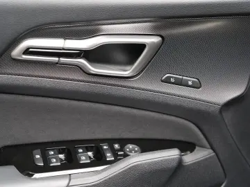 KIA Sportage 1.6 GT-Line 4WD PANO LEDER ACC Memory