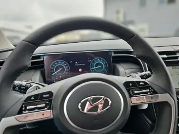 HYUNDAI Tucson Prime 1.6 T-GDI DCT 4WD Pano Assist-Pak