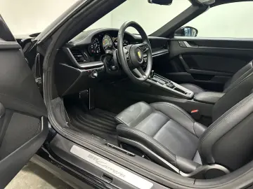 PORSCHE 992 Carrera Cabriolet  SPORT-CHRONO