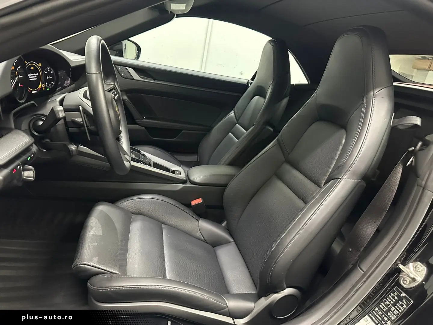 PORSCHE 992 Carrera Cabriolet  SPORT-CHRONO