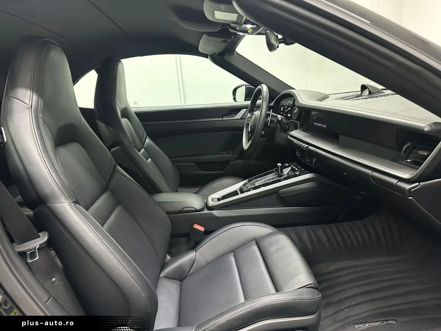 PORSCHE 992 Carrera Cabriolet  SPORT-CHRONO