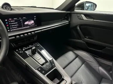 PORSCHE 992 Carrera Cabriolet  SPORT-CHRONO