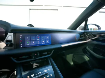 Porsche MACAN 4 Afișaj pasager BOSE PASM PANO MATRIX