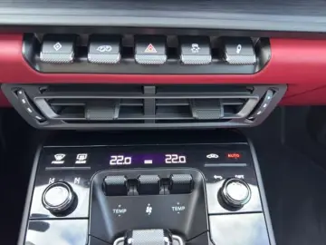 PORSCHE 911 Carrera 4 GTS Cabriolet 3.0l APROVED BURMEST