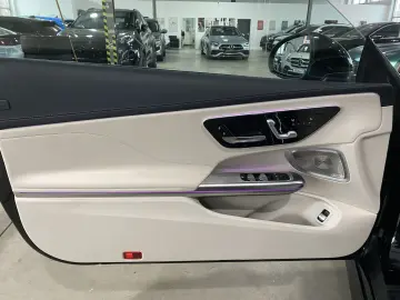 MERCEDES-BENZ CLE 220 d AMG DIS 20 HUD 360 BUR Night