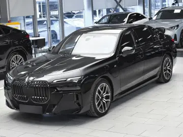 BMW 750 e xDrive M Sport