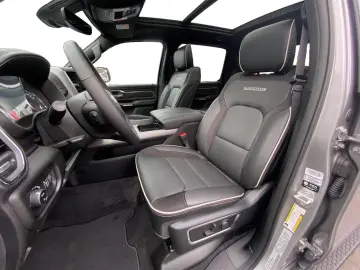 Dodge Ram 1500 Laramie Sport Special