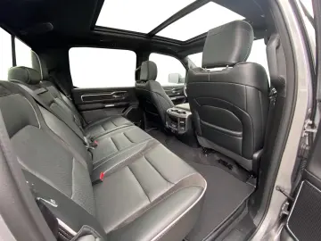 Dodge Ram 1500 Laramie Sport Special