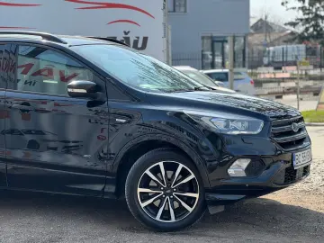 FORD KUGA ST-LINE