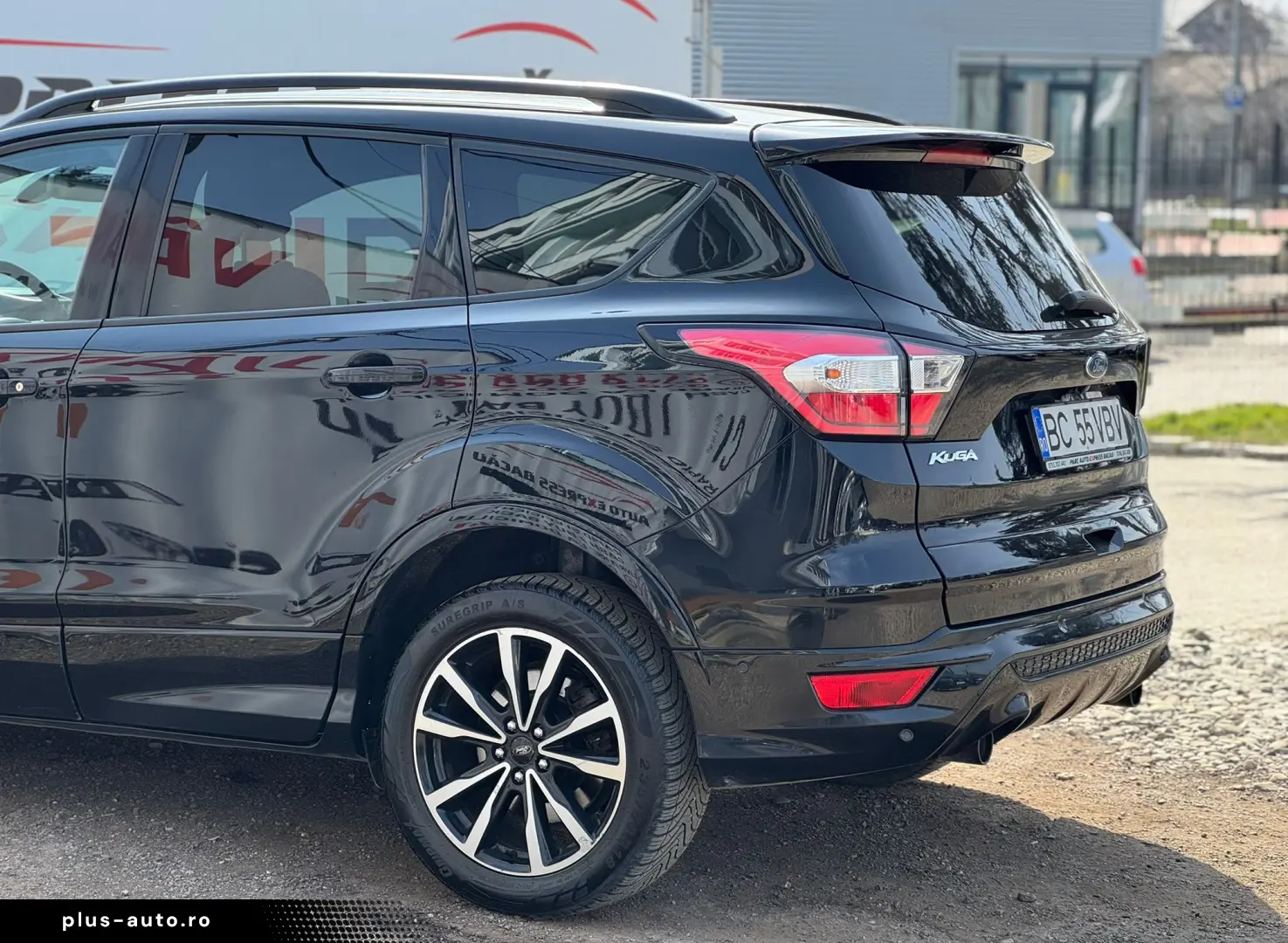 FORD KUGA ST-LINE
