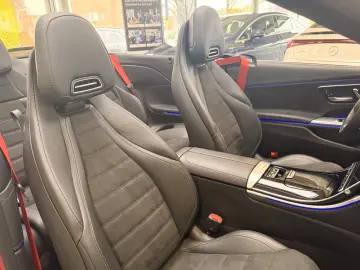 Mercedes-Benz CLE 200 AMG Cabrio Distronic Burmester