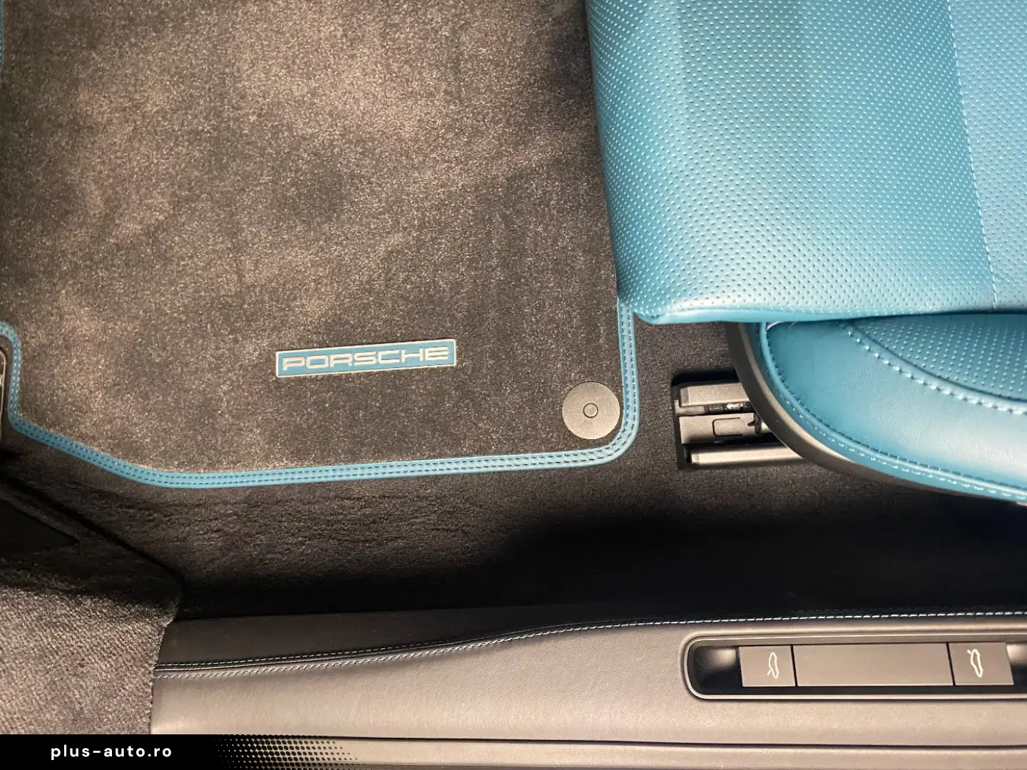 Porsche 992 (911) Carrera GTS   PDCC   Liftsystem   BOSE