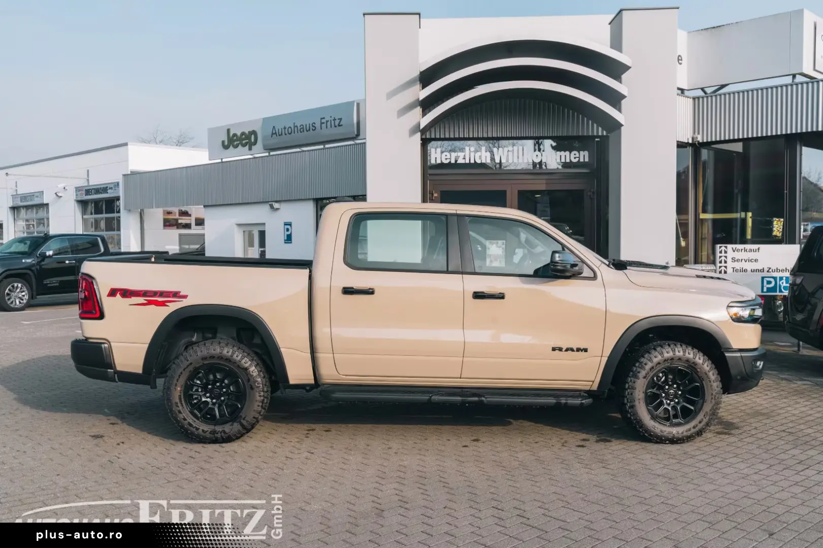 Dodge RAM 1500 Rebel X 4x4 - 3 0l I6 GT  Panoroof