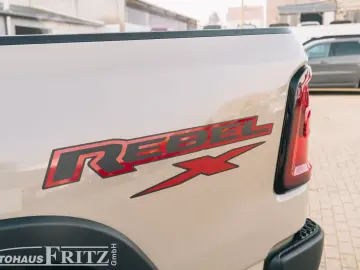 Dodge RAM 1500 Rebel X 4x4 - 3 0l I6 GT  Panoroof