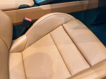 Porsche 992 (911) Targa 4S  PTS macadamia  BOSE  Liftsys