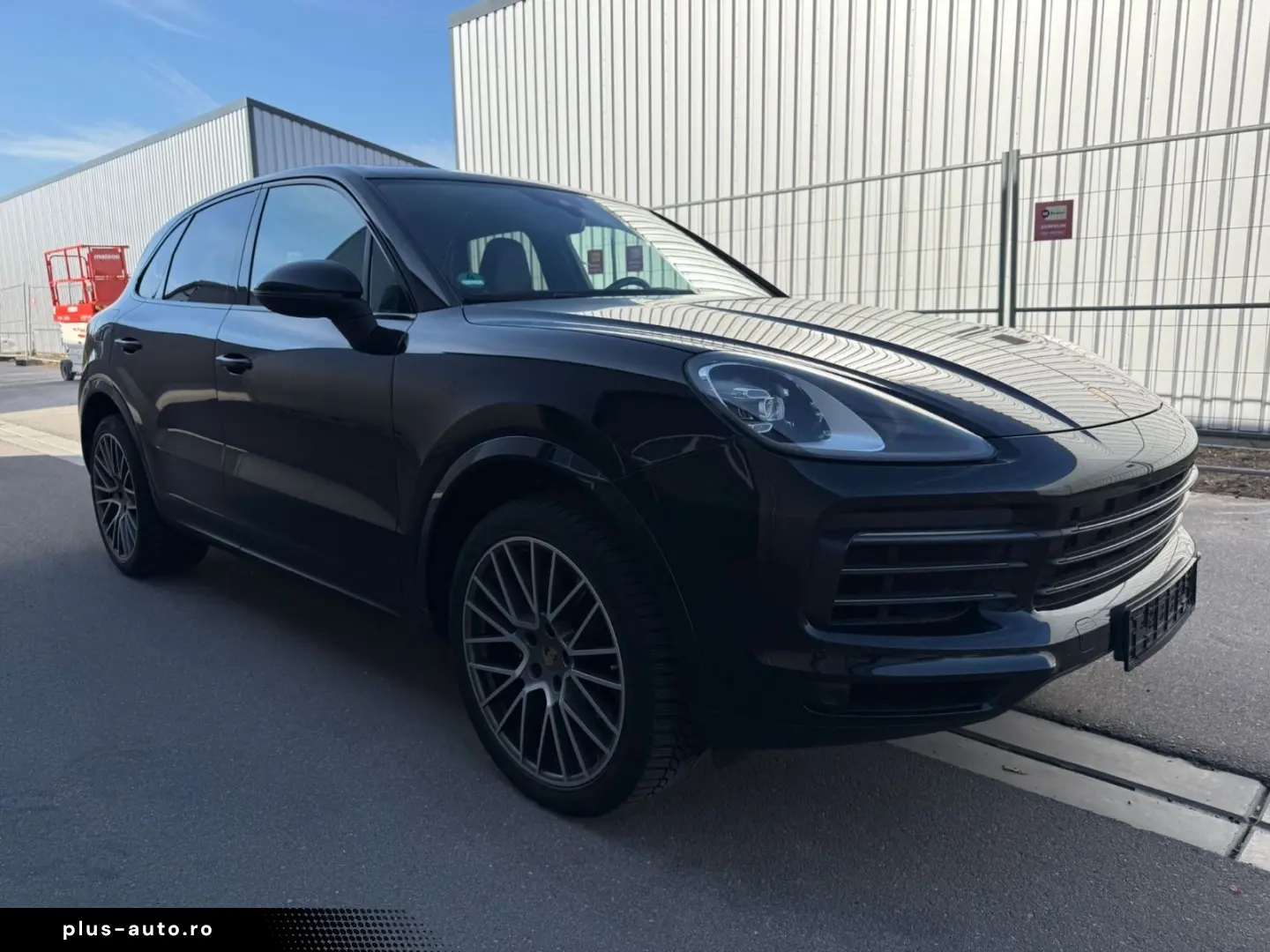 PORSCHE Cayenne Platinum Edition
