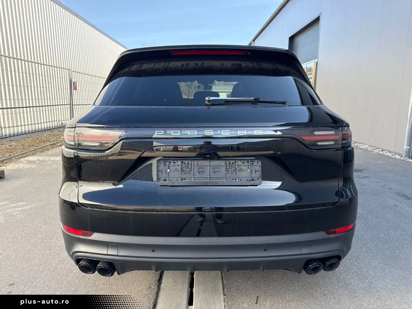 PORSCHE Cayenne Platinum Edition