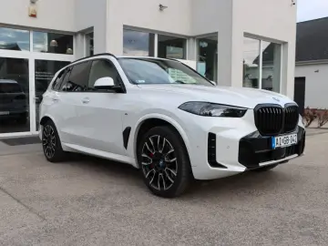 BMW X5 50e MPro Innov Comf  Travel Sky B&W net €70k