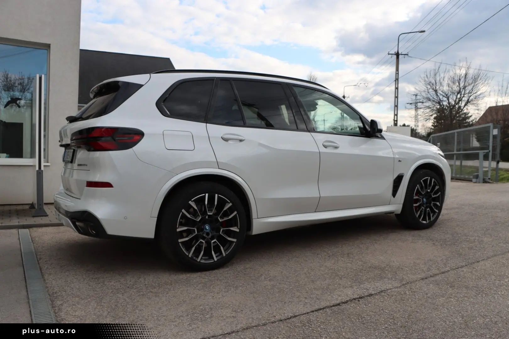 BMW X5 50e MPro Innov Comf  Travel Sky B&W net €70k