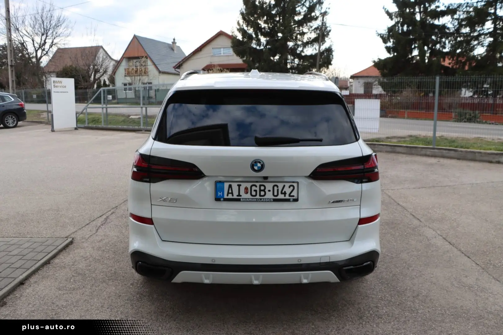 BMW X5 50e MPro Innov Comf  Travel Sky B&W net €70k