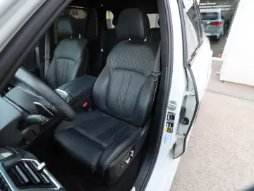 BMW X5 50e MPro Innov Comf  Travel Sky B&W net €70k