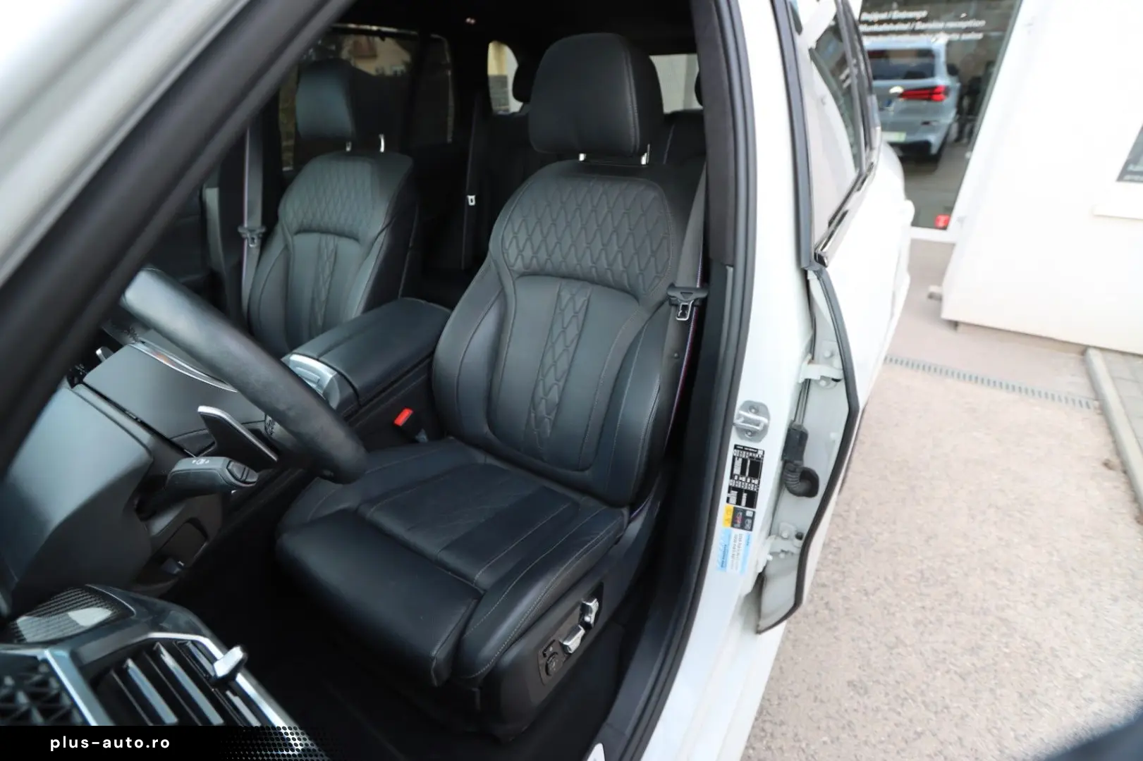BMW X5 50e MPro Innov Comf  Travel Sky B&W net €70k