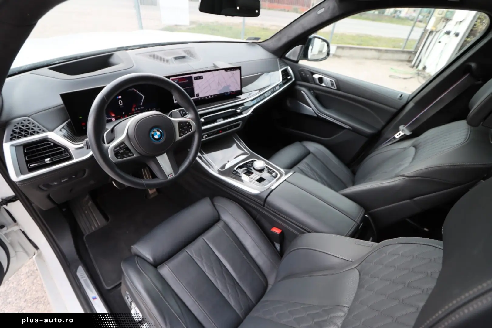 BMW X5 50e MPro Innov Comf  Travel Sky B&W net €70k