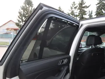 BMW X5 50e MPro Innov Comf  Travel Sky B&W net €70k