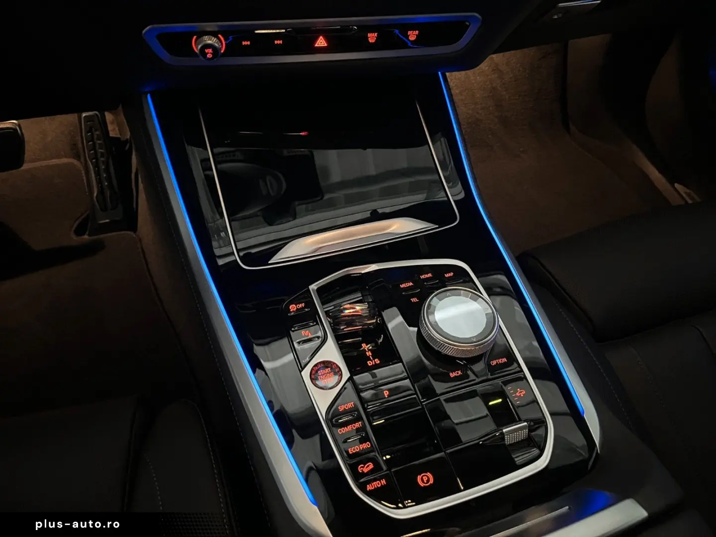 BMW X5 xDrive 40i M-SPORT PRO AHK PANO 7-SITZ VOLL