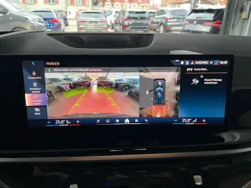 BMW X5 xDrive 40i M-SPORT PRO AHK PANO 7-SITZ VOLL