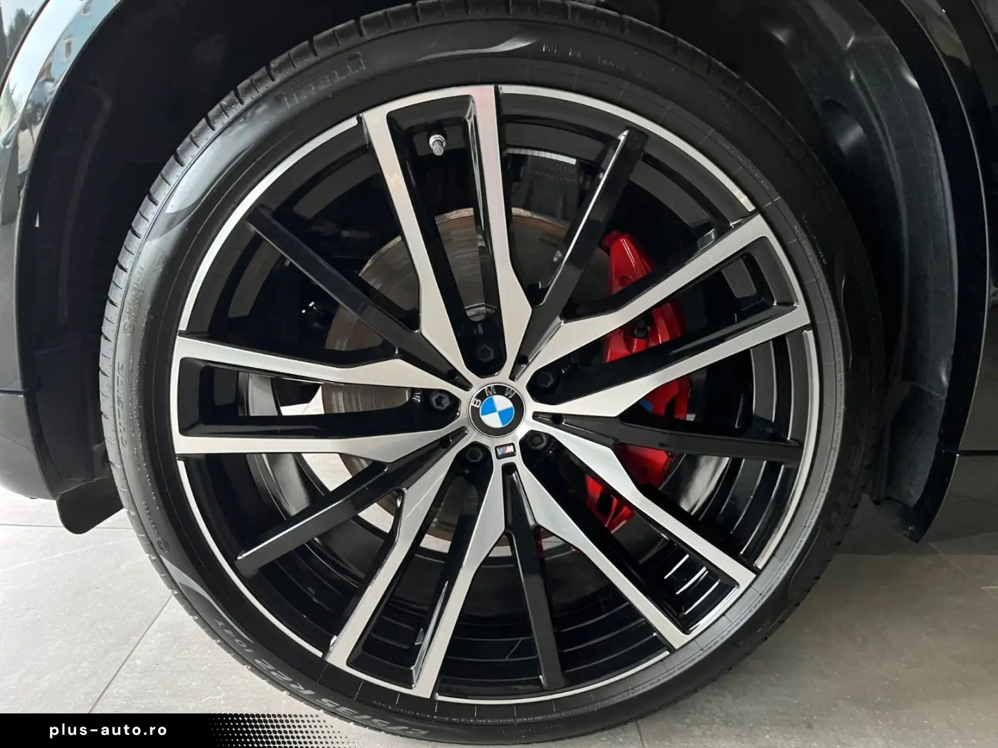 BMW X5 xDrive 40i M-SPORT PRO AHK PANO 7-SITZ VOLL