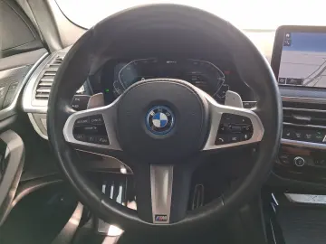 BMW X3 xDrive30e M Sportpaket LED Navi Pano HiFi