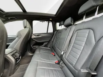 BMW X3 xDrive30e M-Sport Pano HUD DrivAss. ACC ParkA