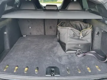 BMW XM 4.4i V8 LNP 190€