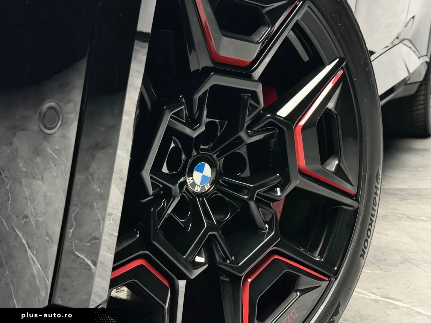 BMW XM Label Red B&W HuD CARBON MASSAGE GARANTIE