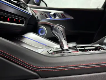 BMW XM Label Red B&W HuD CARBON MASSAGE GARANTIE