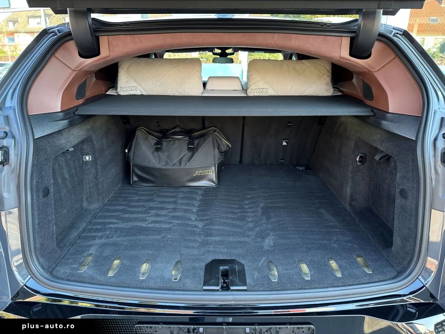 BMW XM ICONIC SOFT KLIMASITZ B&W DAPRO PA  M-DRIVERS