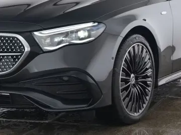 Mercedes Benz E300e AMG Superscreen