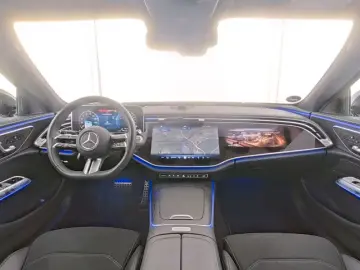 Mercedes Benz E300e AMG Superscreen