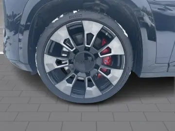 BMW XM Label Sportpaket AD AHK-klappbar AHK Navi Dig