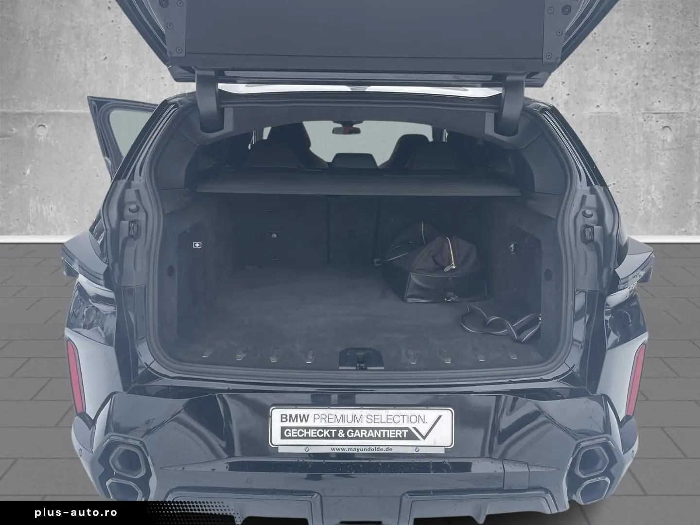 BMW XM Label Sportpaket AD AHK-klappbar AHK Navi Dig