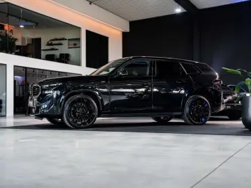 BMW XM PHEV 4.4AS - M sport - AHK - Massage - HUD -