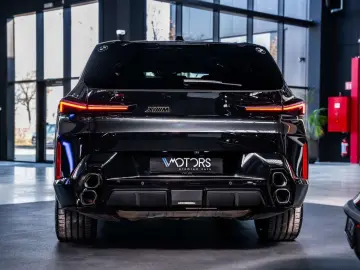 BMW XM PHEV 4.4AS - M sport - AHK - Massage - HUD -