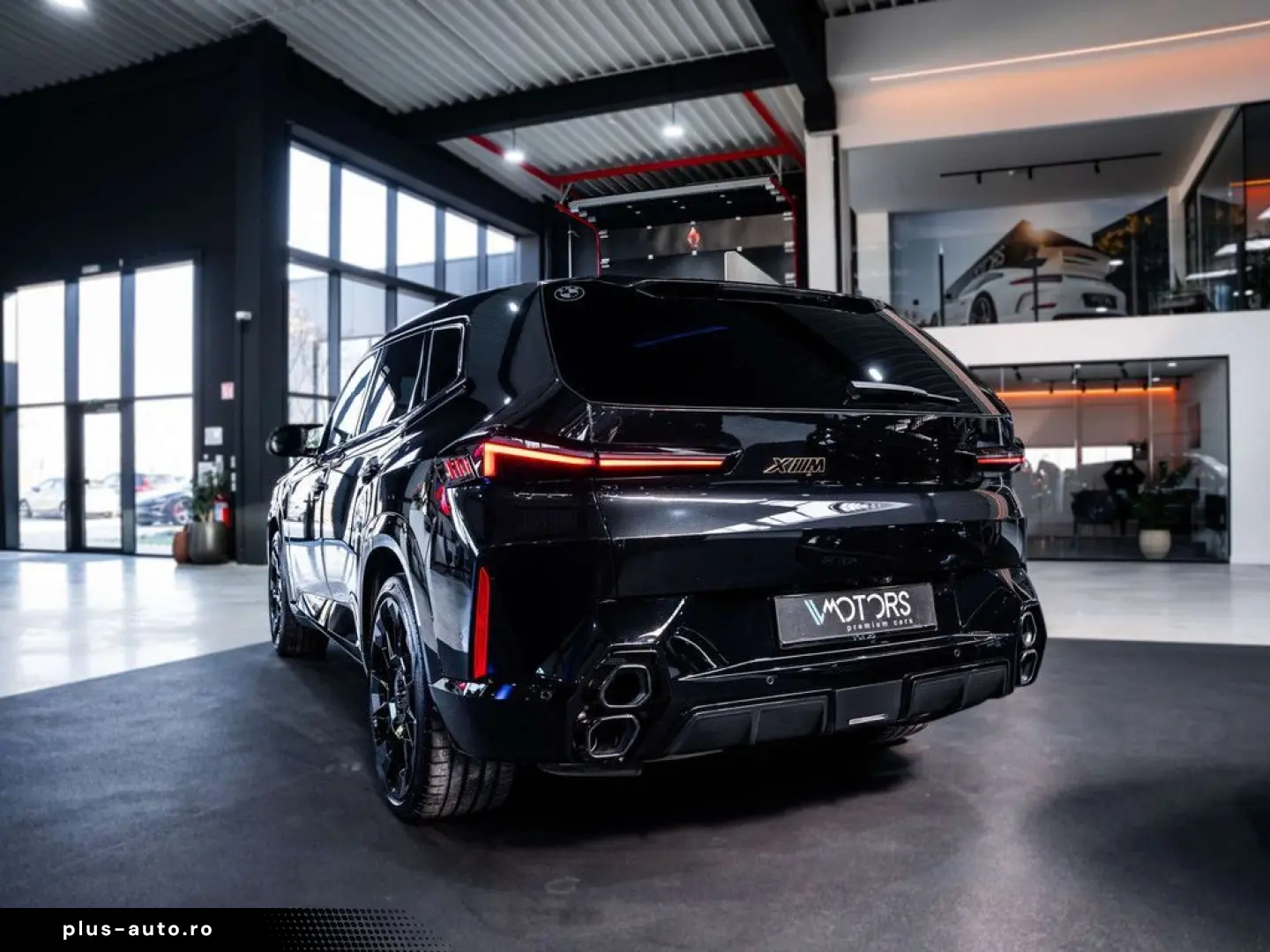 BMW XM PHEV 4.4AS - M sport - AHK - Massage - HUD -