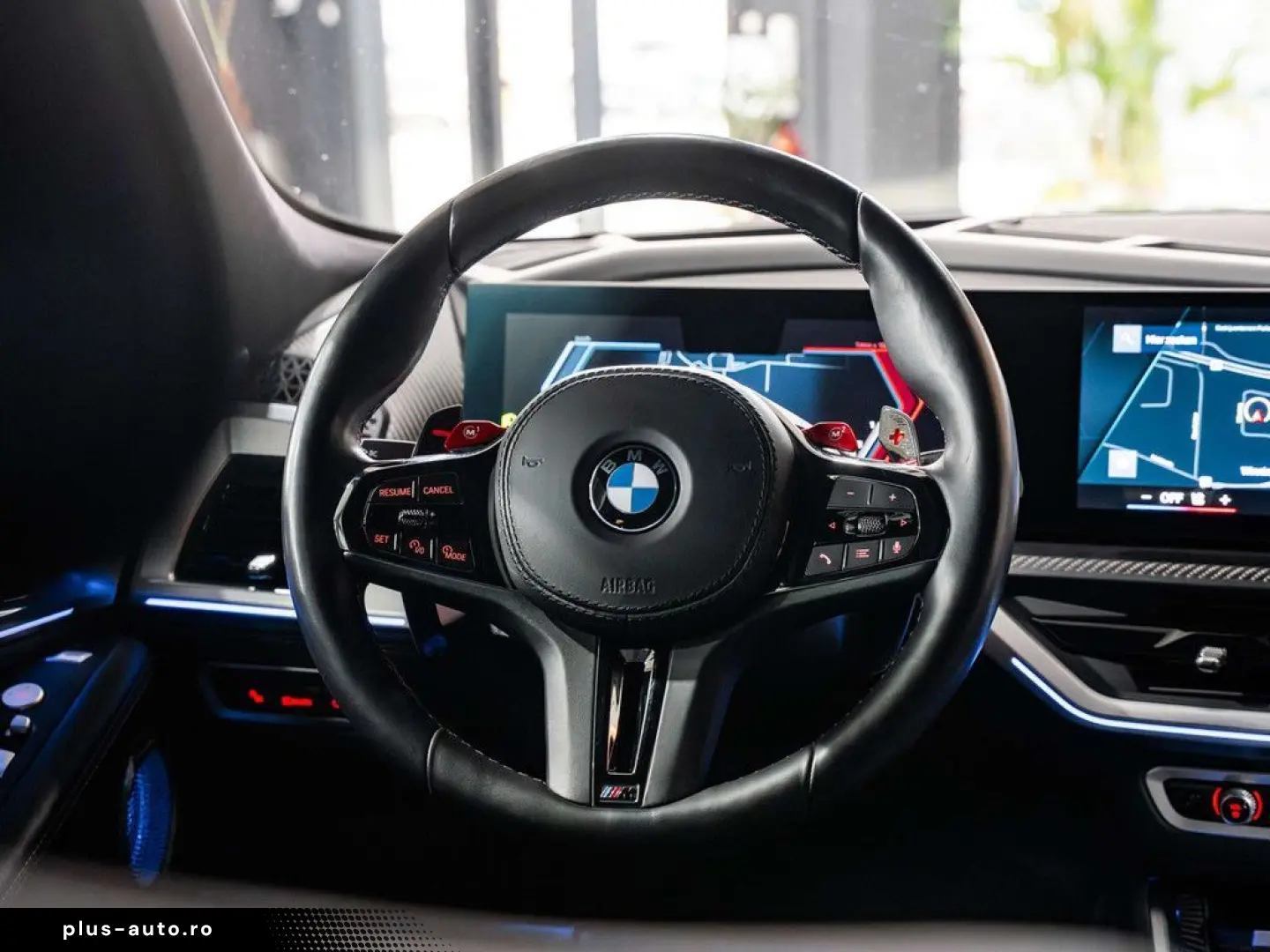 BMW XM PHEV 4.4AS - M sport - AHK - Massage - HUD -