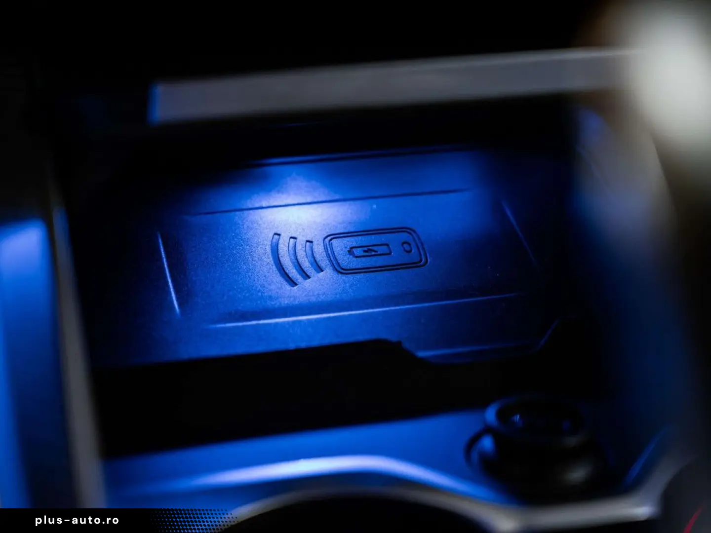 BMW XM PHEV 4.4AS - M sport - AHK - Massage - HUD -