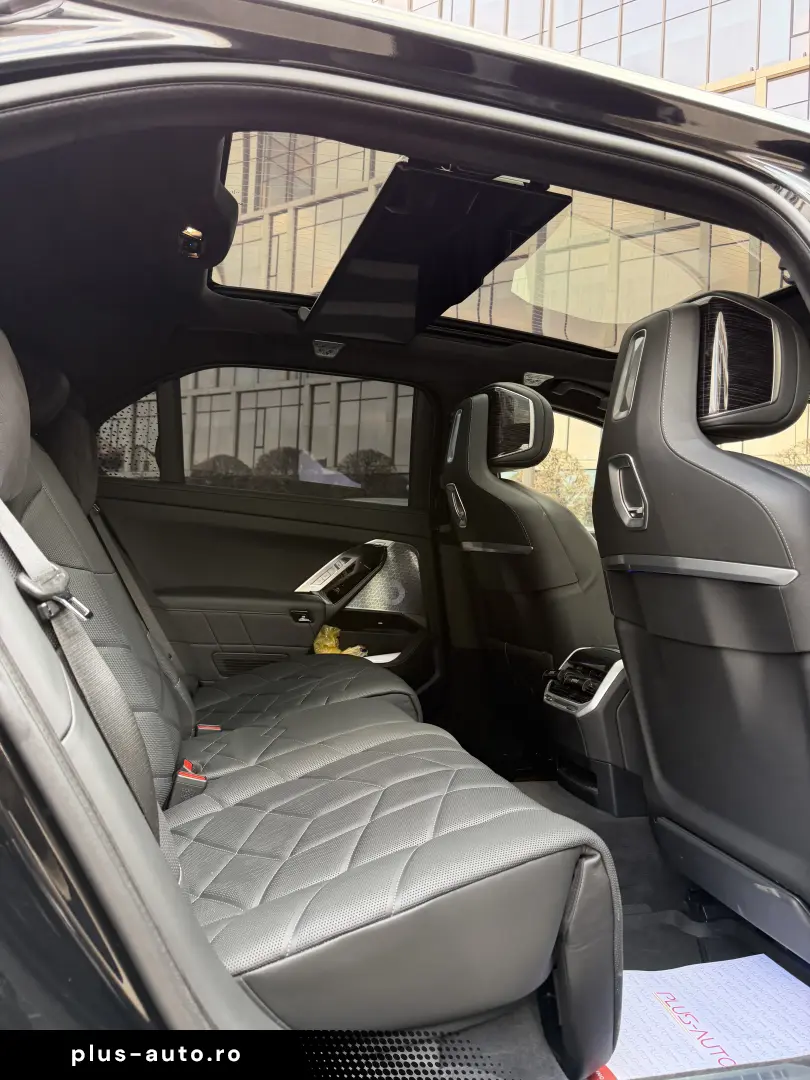 BMW 740d xDrive Pachet M Sport Pro