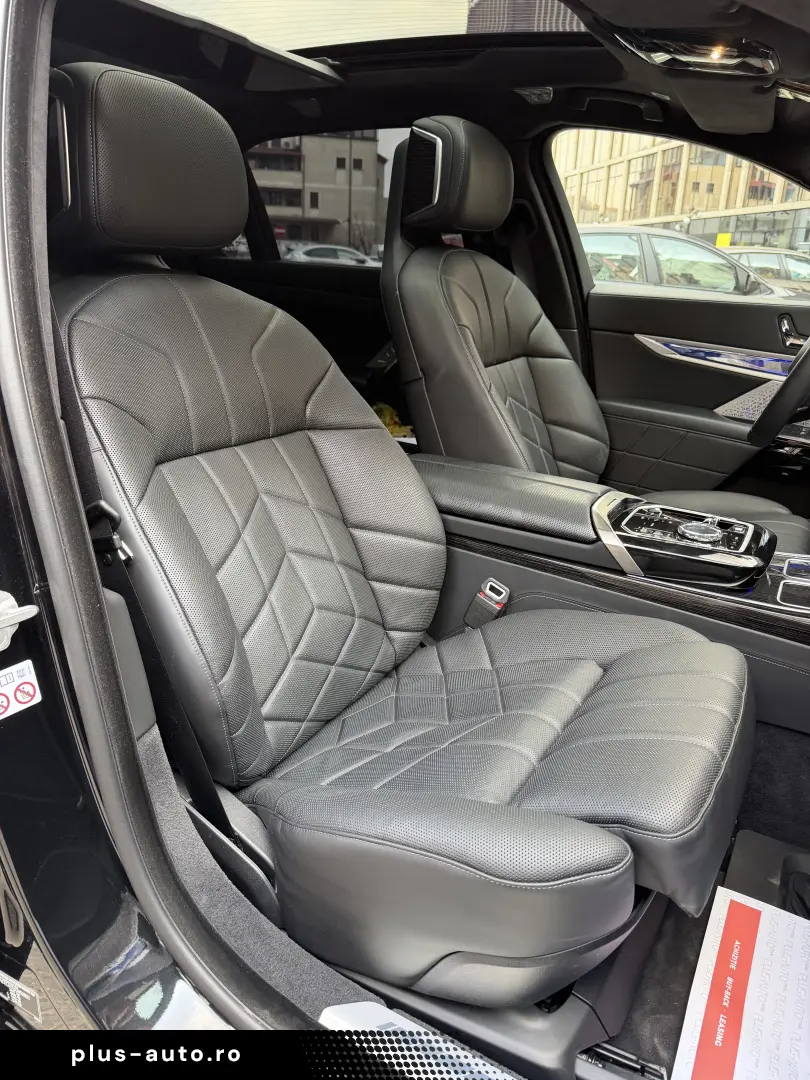 BMW 740d xDrive Pachet M Sport Pro