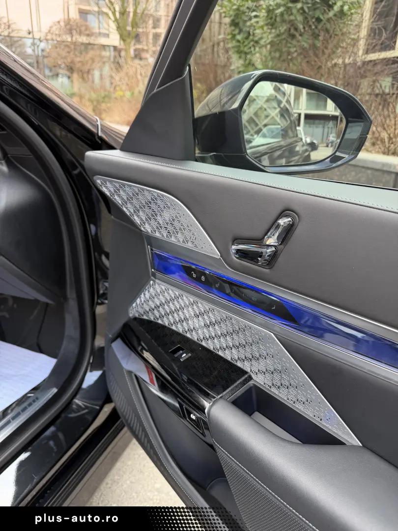 BMW 740d xDrive Pachet M Sport Pro