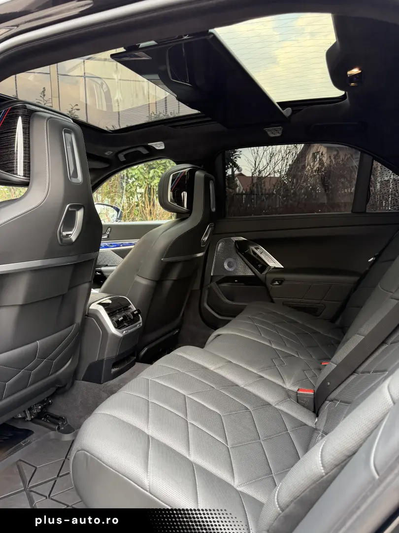 BMW 740d xDrive Pachet M Sport Pro